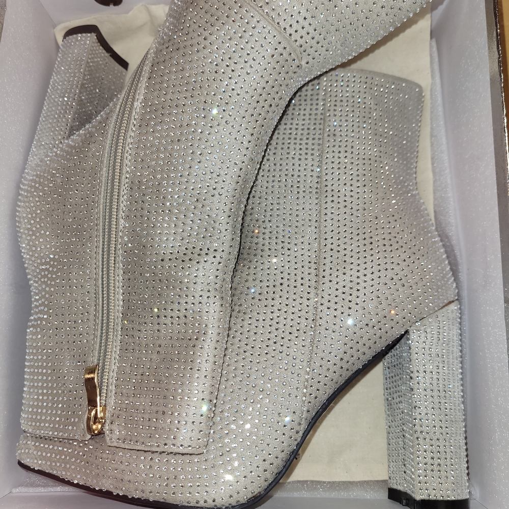 STUNNING Sparkling Silver Heeled Ankle Boots